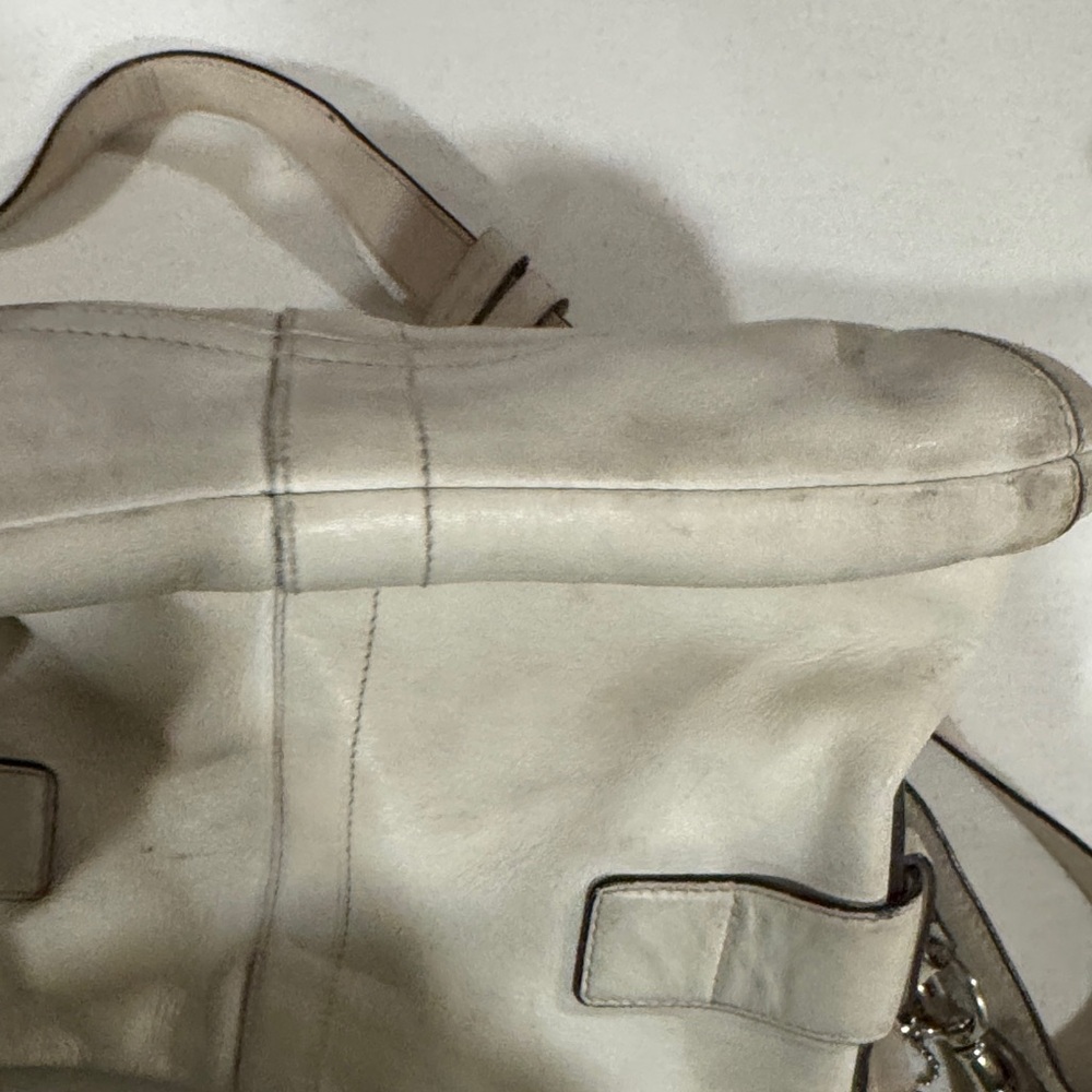 Coach Off-White Leather Shoulder Bag - Picture 4 of 6